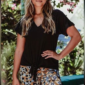 NWT Veronica M Front Tie Tee | Small | Black